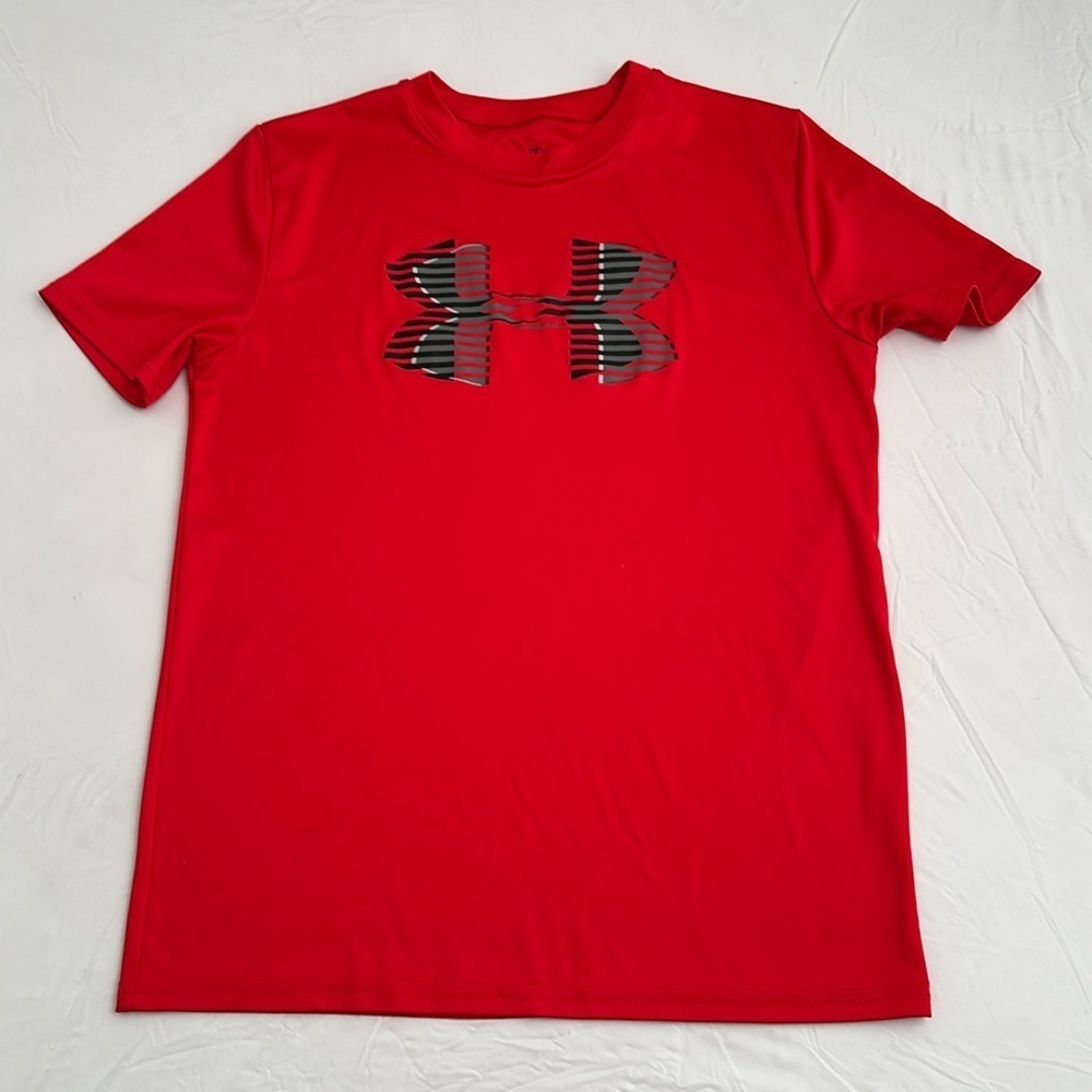Under Armour red gray black logo short sleeve crew neck performance t-shirt